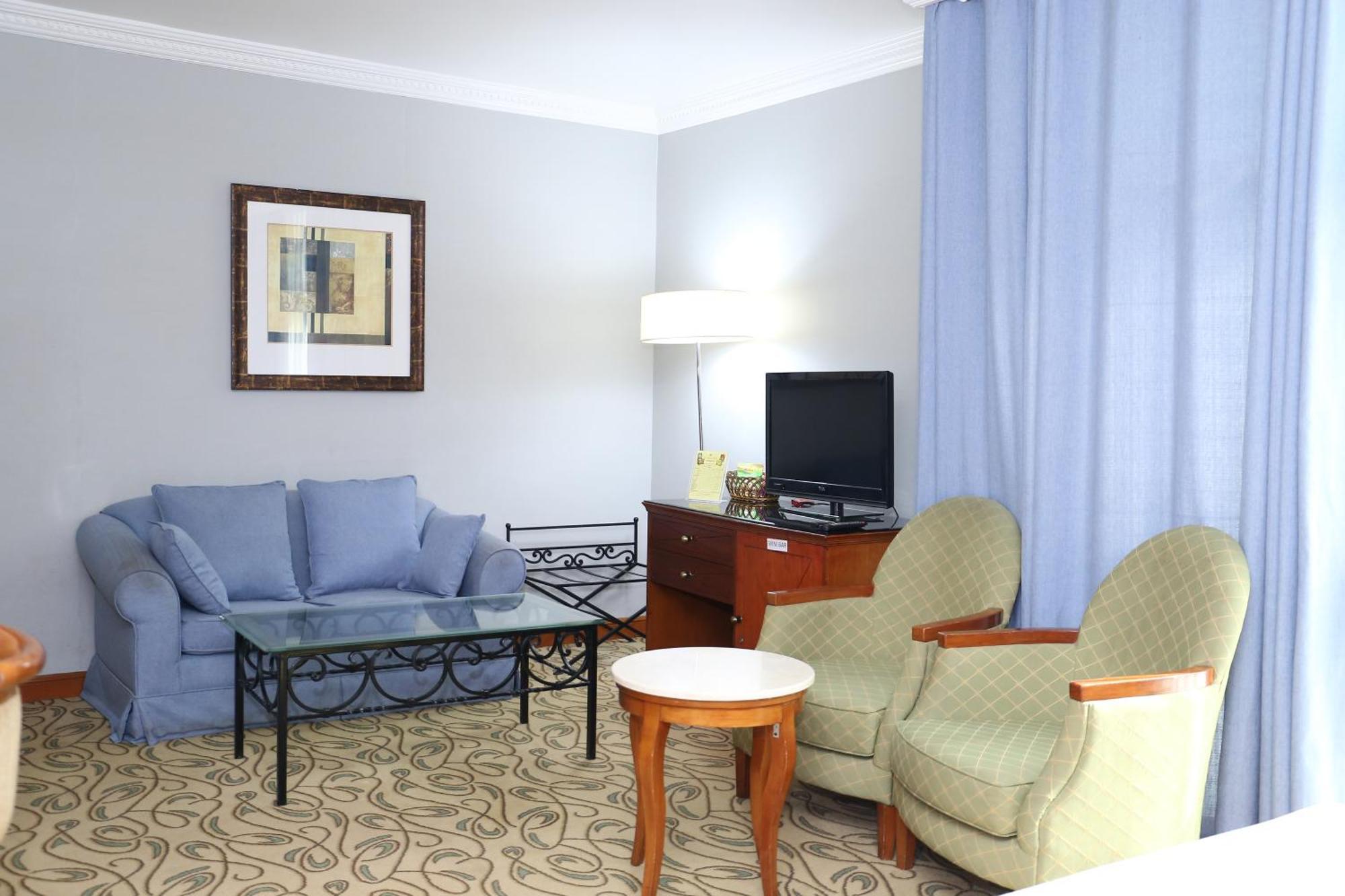 City Plaza Hotel Fujairah Exterior photo